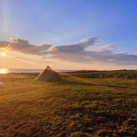 Luxusní stan Glor Na D'tonnta Glamping *